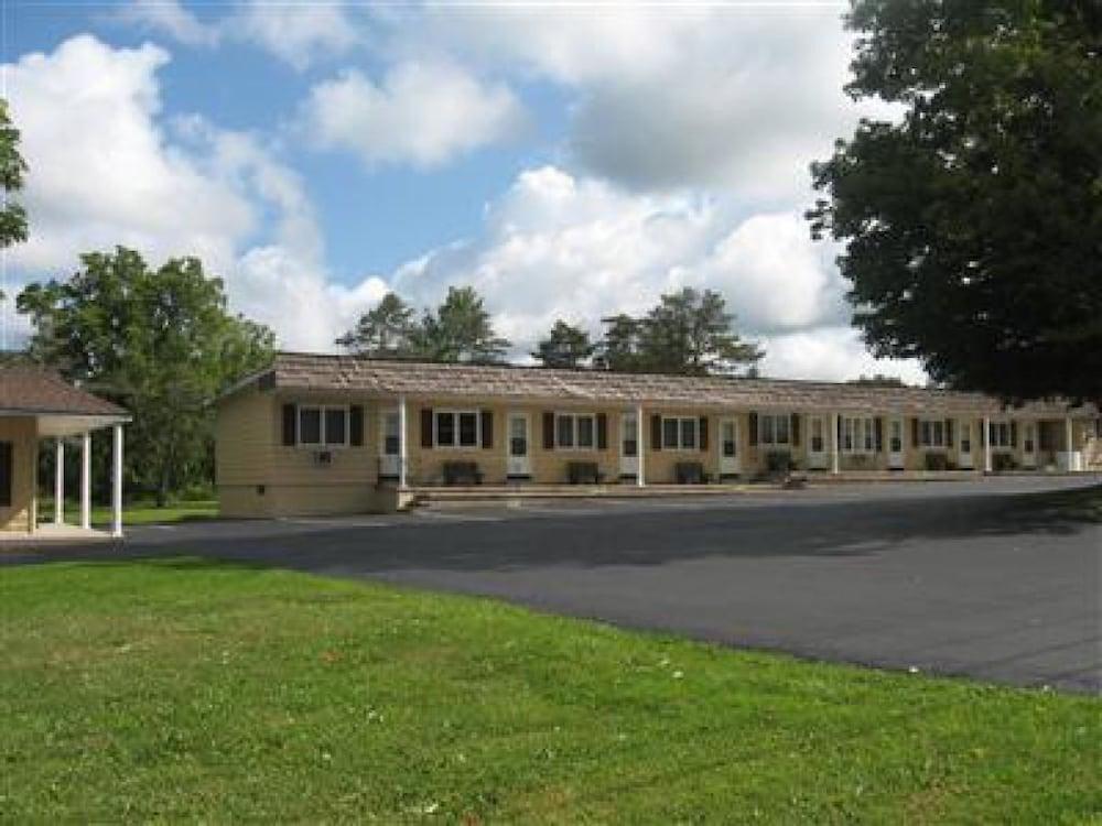 All Seasons Inn Oswego Extérieur photo