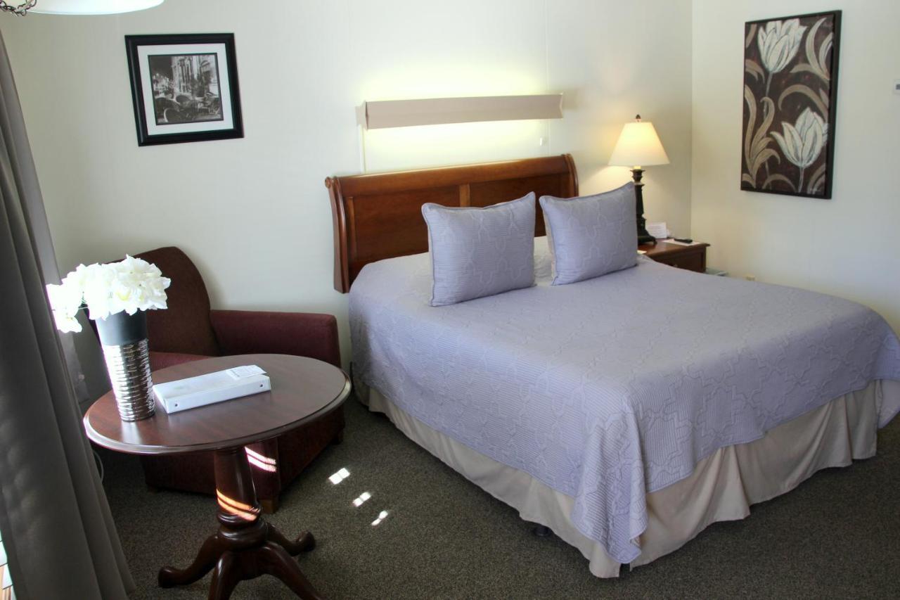 All Seasons Inn Oswego Extérieur photo